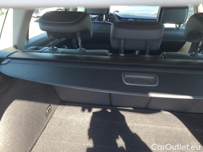  Volkswagen  Passat  Variant (CB5) (2019) Pas.Var.2.0TDI 110 Elegance AT #8