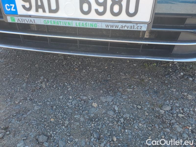  Volkswagen  Passat  Variant (CB5) (2019) Pas.Var.2.0TDI 110 Elegance AT #12