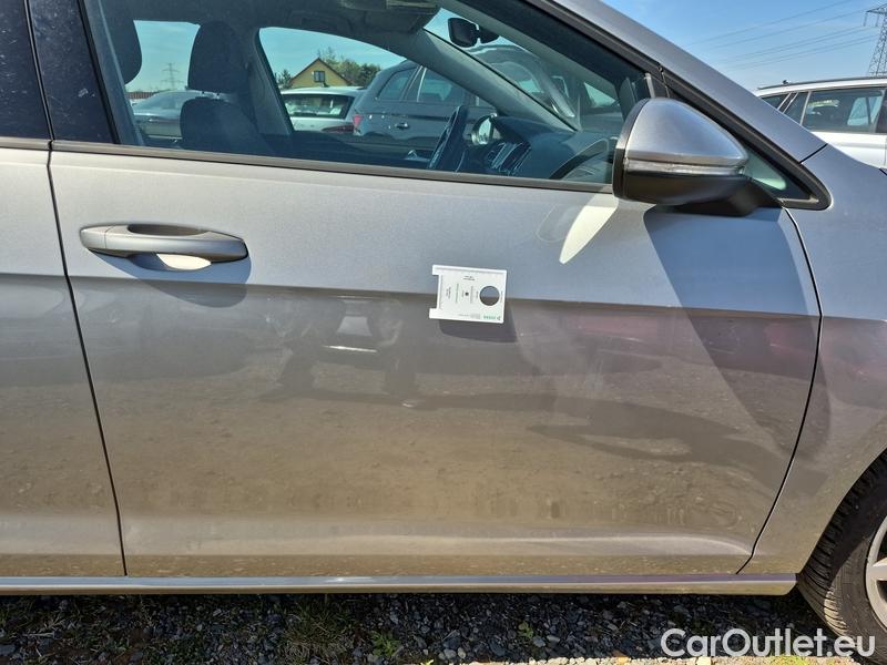  Volkswagen  Golf  VII Variant  (BV5)(2017->) Var 1.0TSI 85 Marat.Edit. #12
