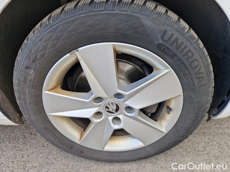  Skoda  Octavia  Combi (NX3)(2020)  Com 1.6TDI 85 Ambition #15