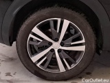  Peugeot  3008 PEUGEOT  / 2020 / 5P / SUV BLUEHDI 130 EAT8 SeS ALLURE #18