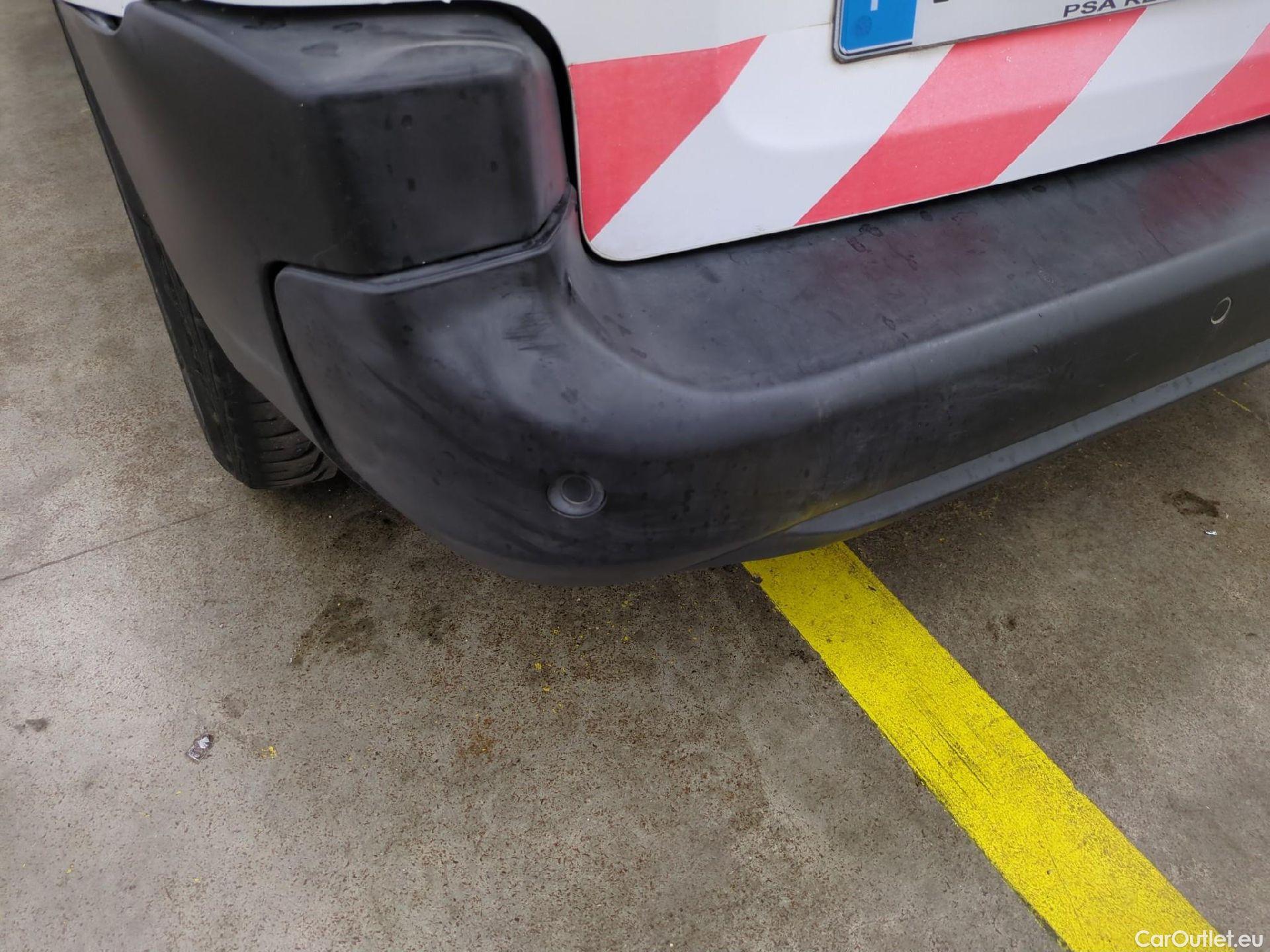  Citroen  Berlingo  Fourgon Club M 650 1.5 BlueHDi 75CV BVM5 E6dT #36