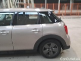  Mini  Cooper MINI MINI / 2021 / 5P / BERLINA ONE 75KW CLASSIC #39