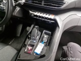  Peugeot  3008 PEUGEOT  / 2020 / 5P / SUV BLUEHDI 130 EAT8 SeS ALLURE #100