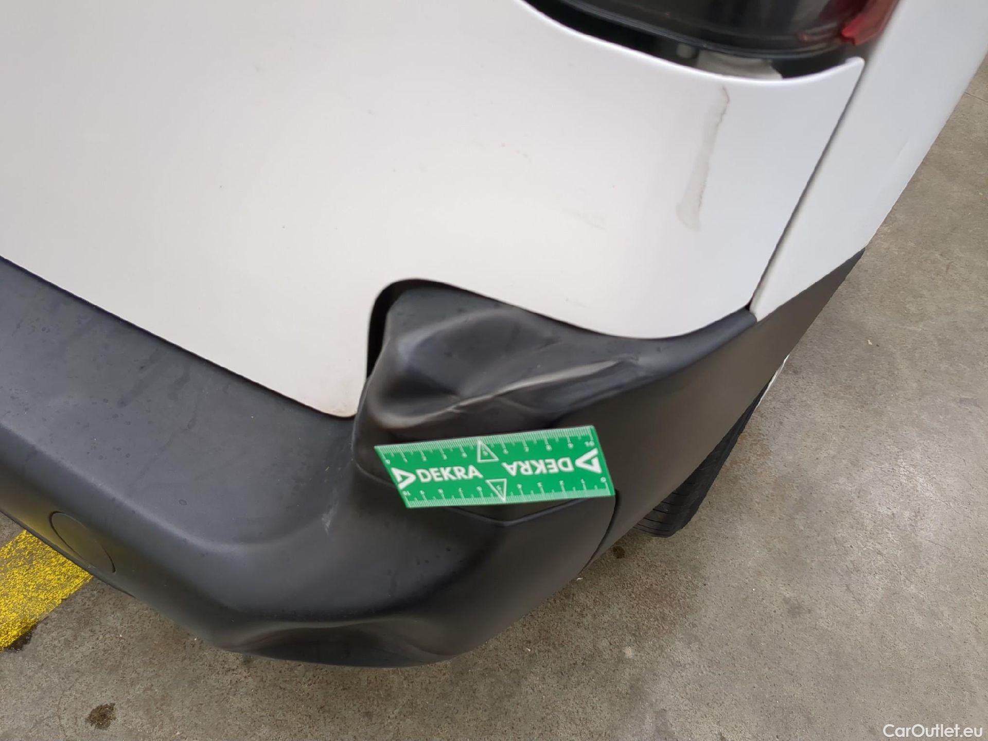  Toyota  Proace  City / 2019 / 4P / Fourgonnette 1.5 Medium 100 D-4D Business
 #16