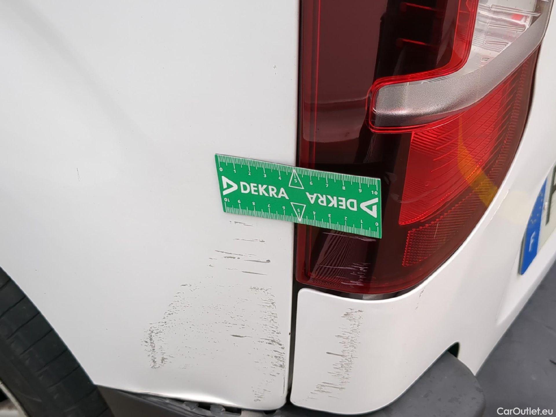  Toyota  Proace  City / 2019 / 4P / Fourgonnette 1.5 Medium 100 D-4D Business
 #29