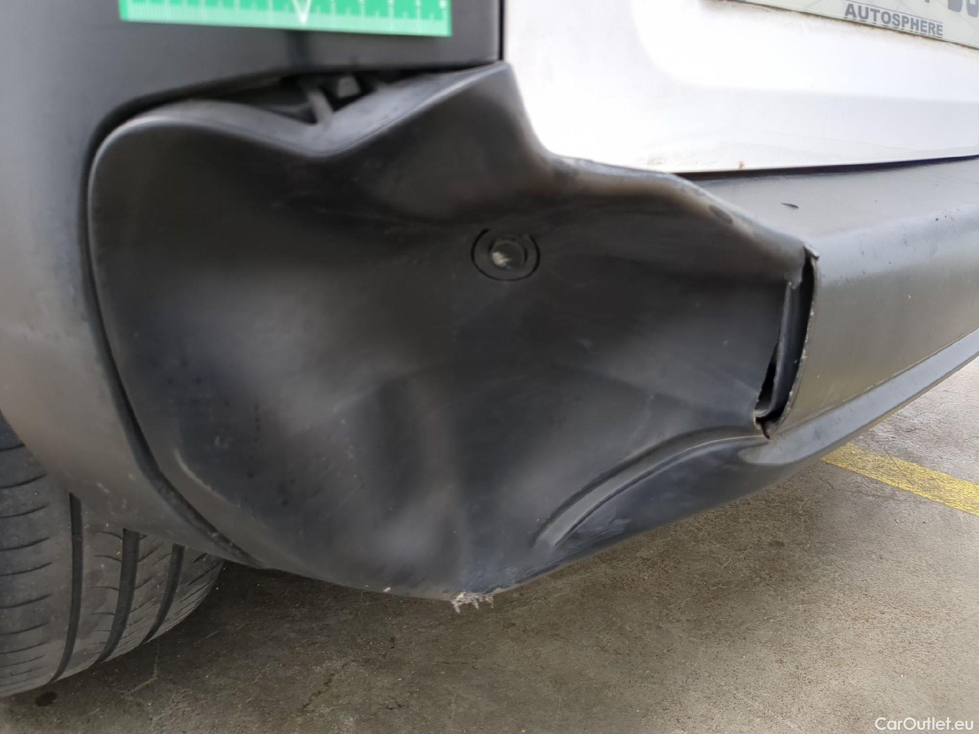  Toyota  Proace  City / 2019 / 4P / Fourgonnette 1.5 Medium 100 D-4D Business
 #11