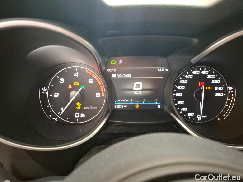  Alfa Romeo   STELVIO Stelvio Sprint 2WD 2.2 JTDM 160CV BVA8 E6d #1