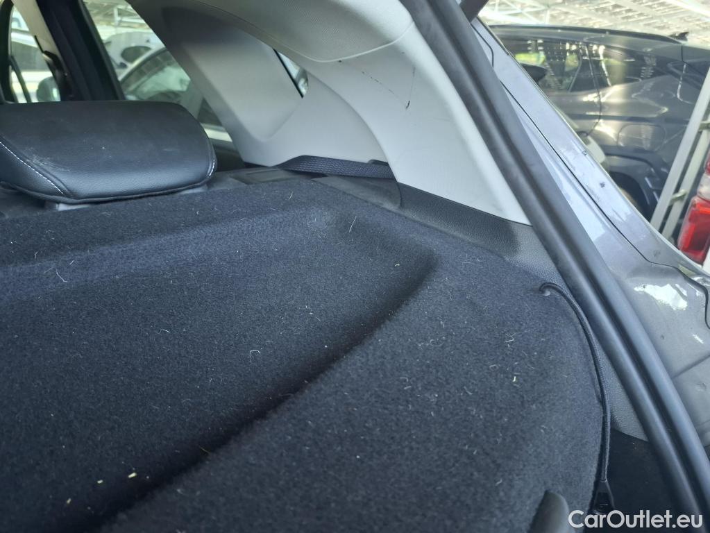  Renault  Captur RENAULT  / 2019 / 5P / SUV Intens TCe 100 GPL -21 #18