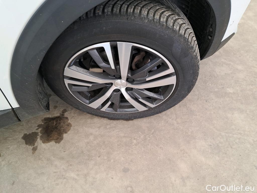  Peugeot  3008  Allure Pack 1.5 HDi 130CV BVA8 E6d #18