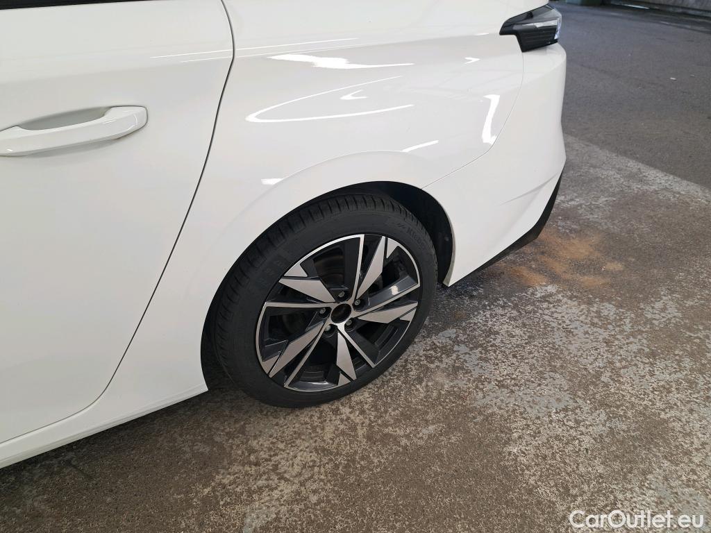  Peugeot  308 PEUGEOT  SW / 2021 / 5P / Break BlueHDi 130 EAT8 ALLURE #17