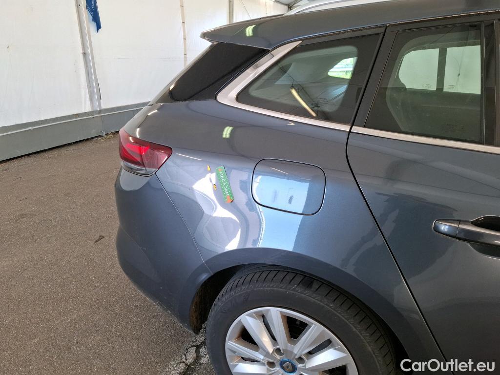  Renault  Megane RENAULT Mégane Estate / 2020 / 5P / Break Business E-TECH Plug-in Hybride 160 #24