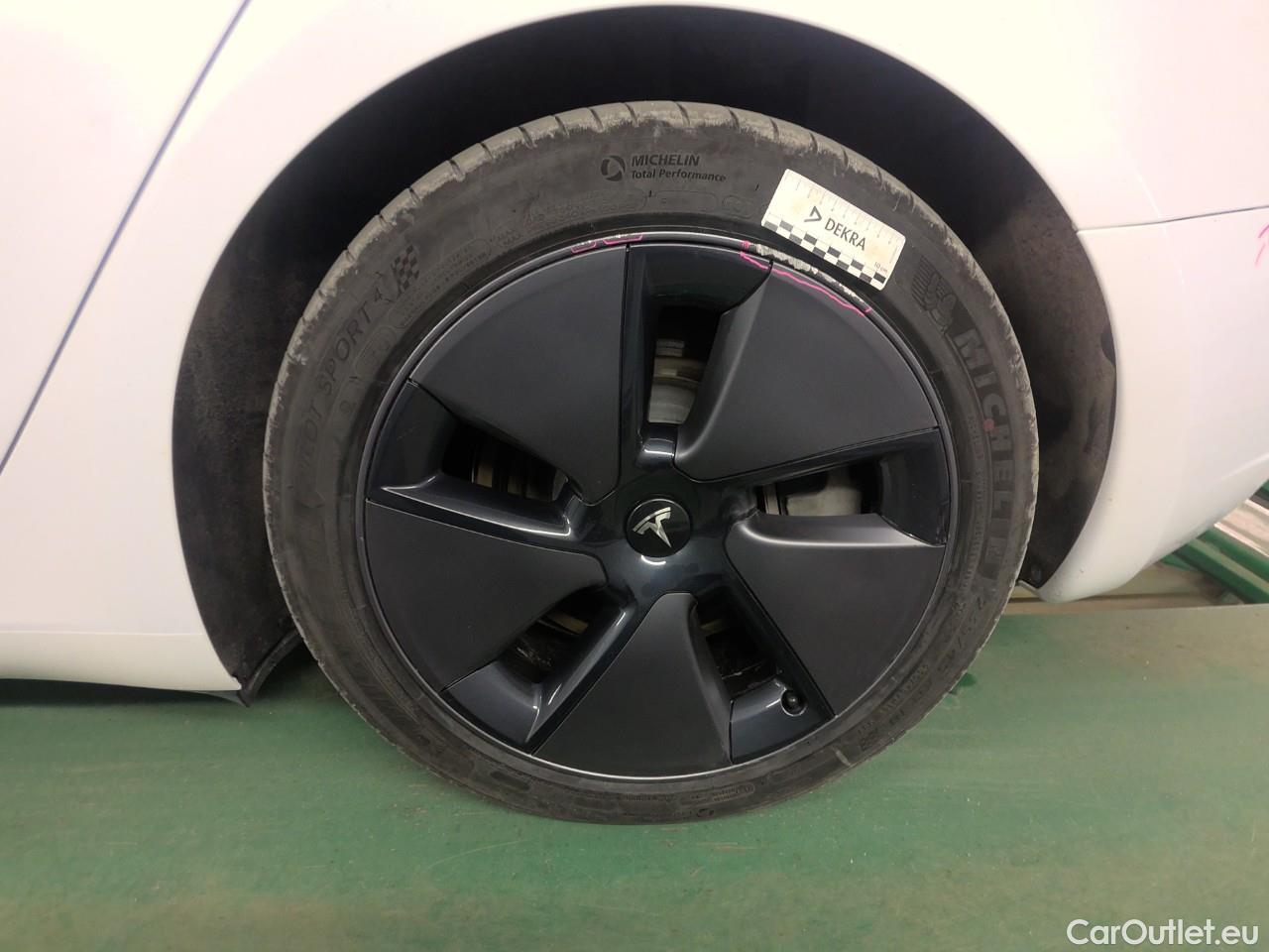  Tesla  Model 3  RWD #19