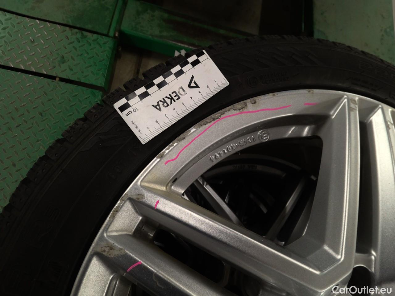  Mercedes  C-Klasse C 300e T Aut #1