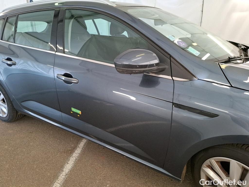  Renault  Megane RENAULT Mégane Estate / 2020 / 5P / Break Business E-TECH Plug-in Hybride 160 #9