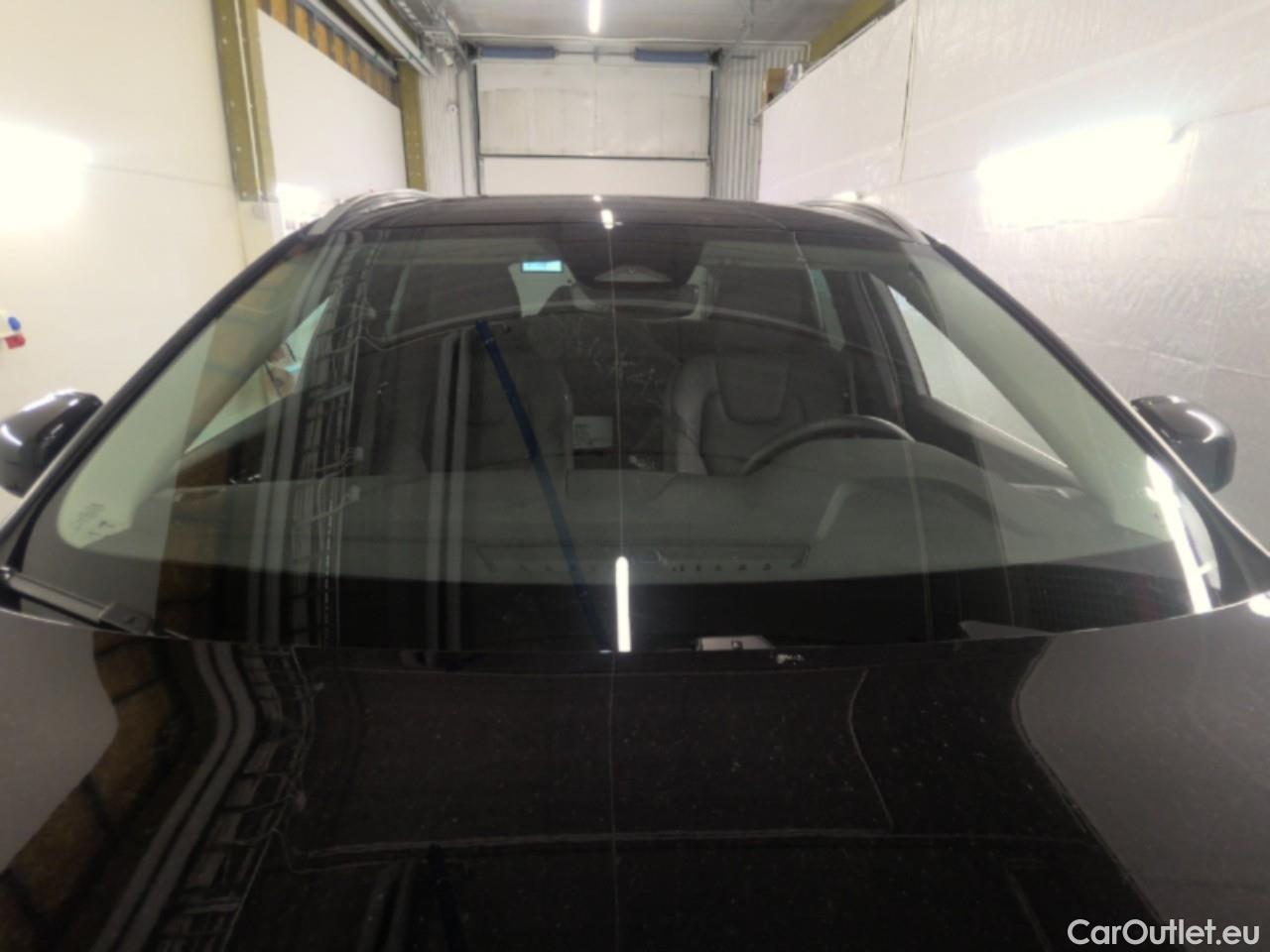  Volvo  XC60  T6 350 Co.Ed.Rec. AWD Aut #22