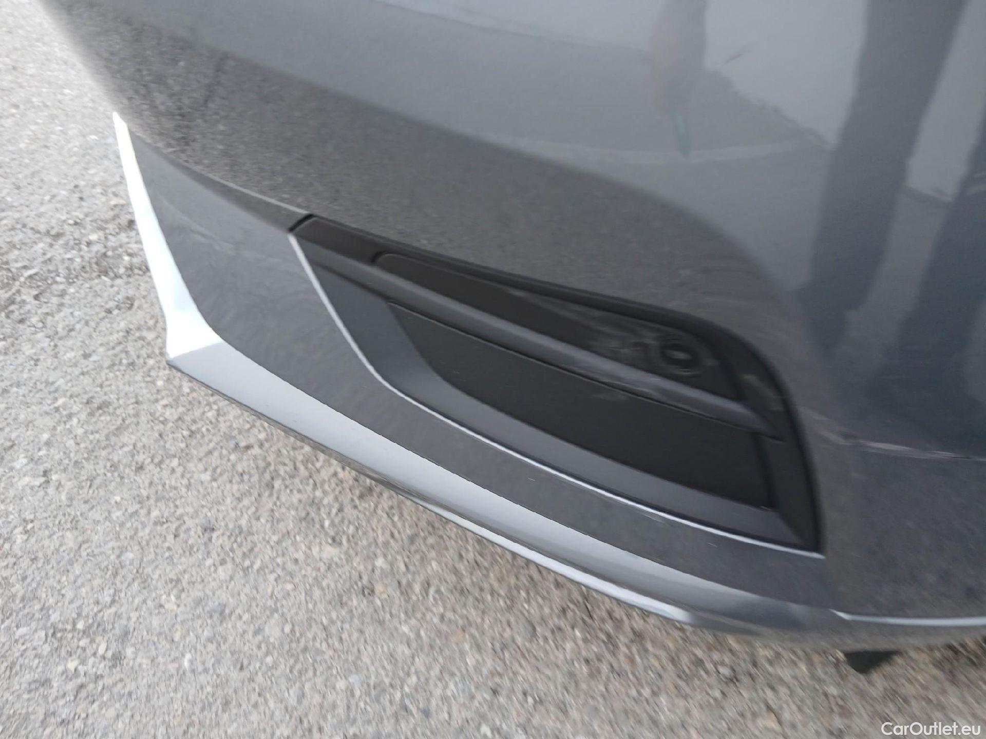 Volvo  XC60 VOLVO  / 2017 / 5P / todoterreno 2.0 D4 Business Plus Auto #9