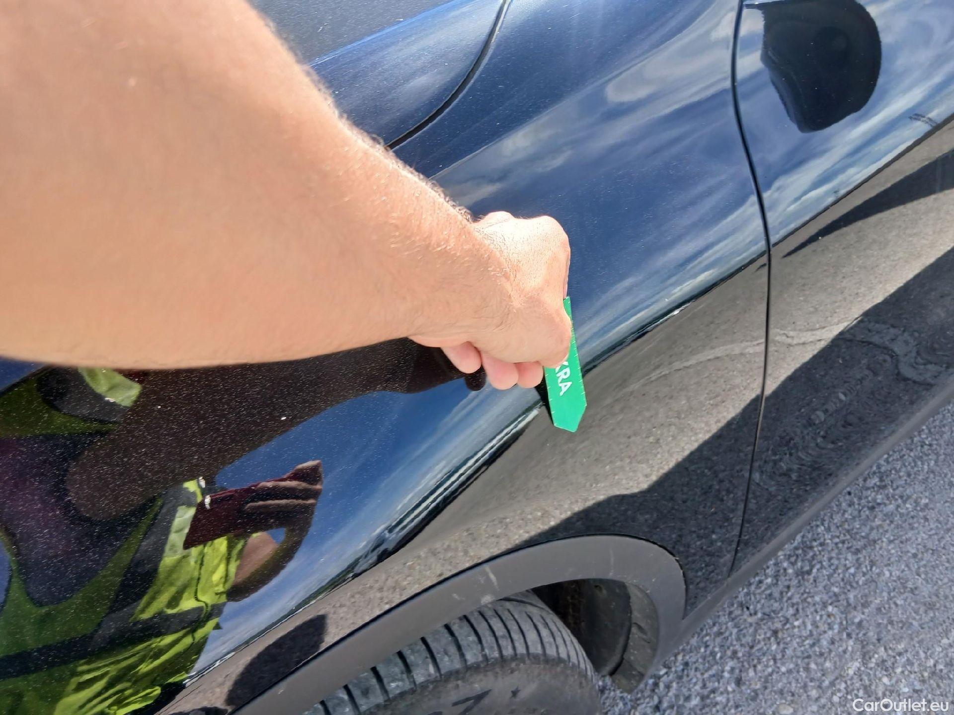  Bmw  X2 BMW  sDrive18i (CX3) 136 CV #9
