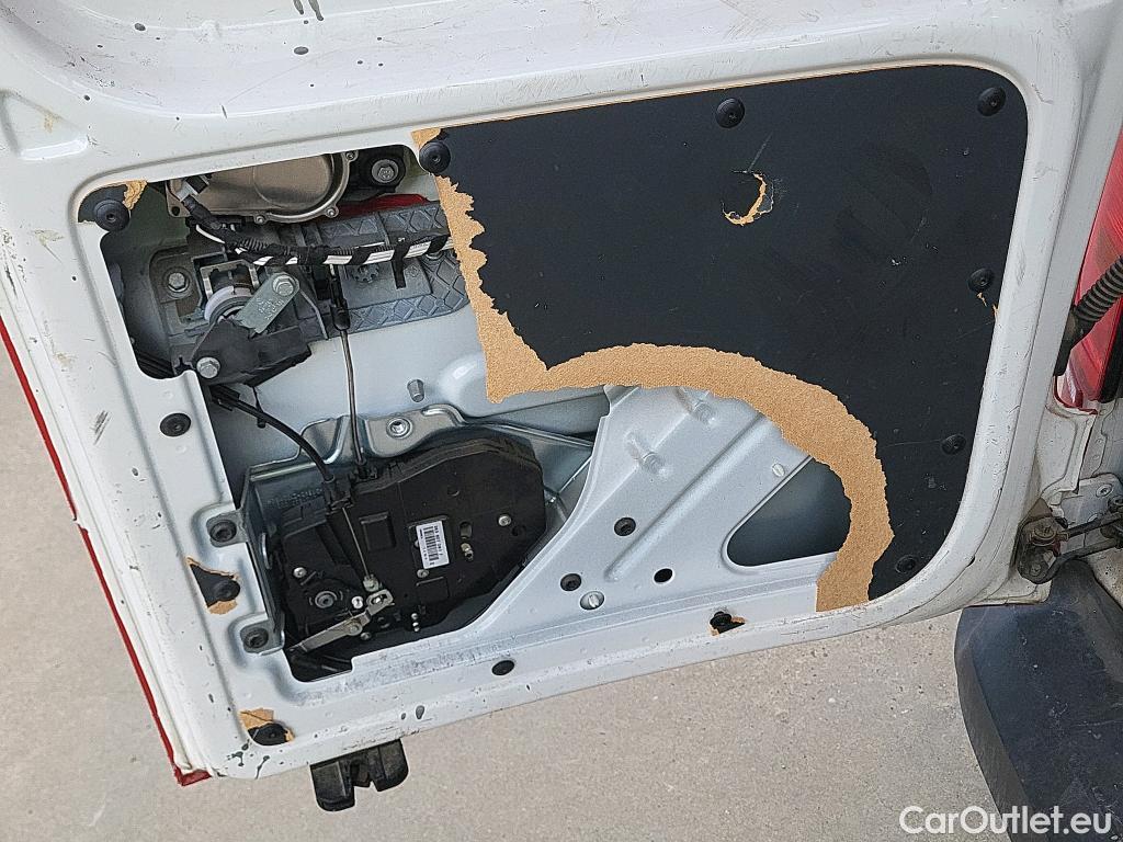 Volkswagen  Caddy VOLKSWAGEN  e- Maxi Furgón 112 CV #28