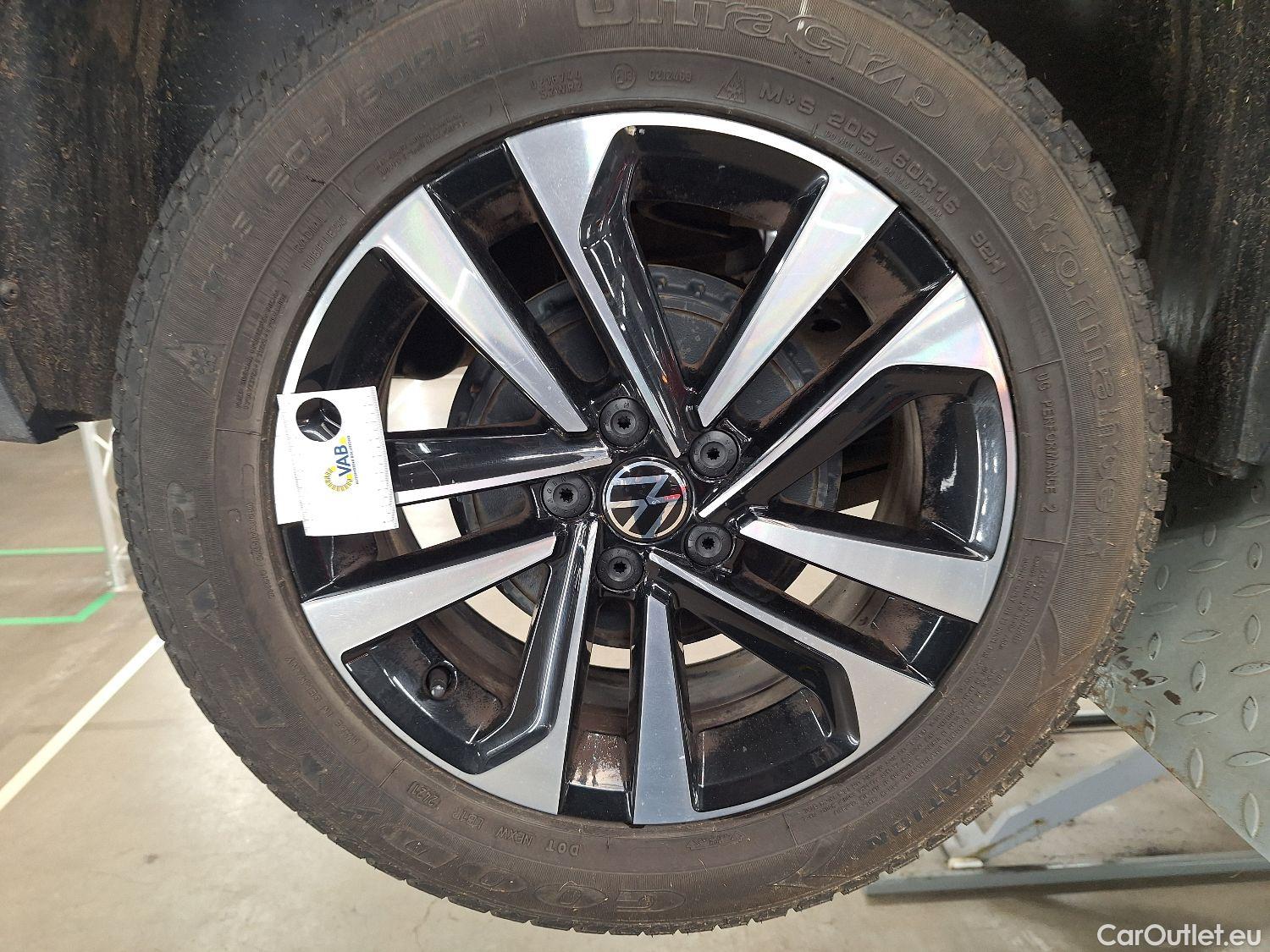  Volkswagen  T-CROSS VW,  '18, Volkswagen  1.0 TSI 70kW United 5d #8