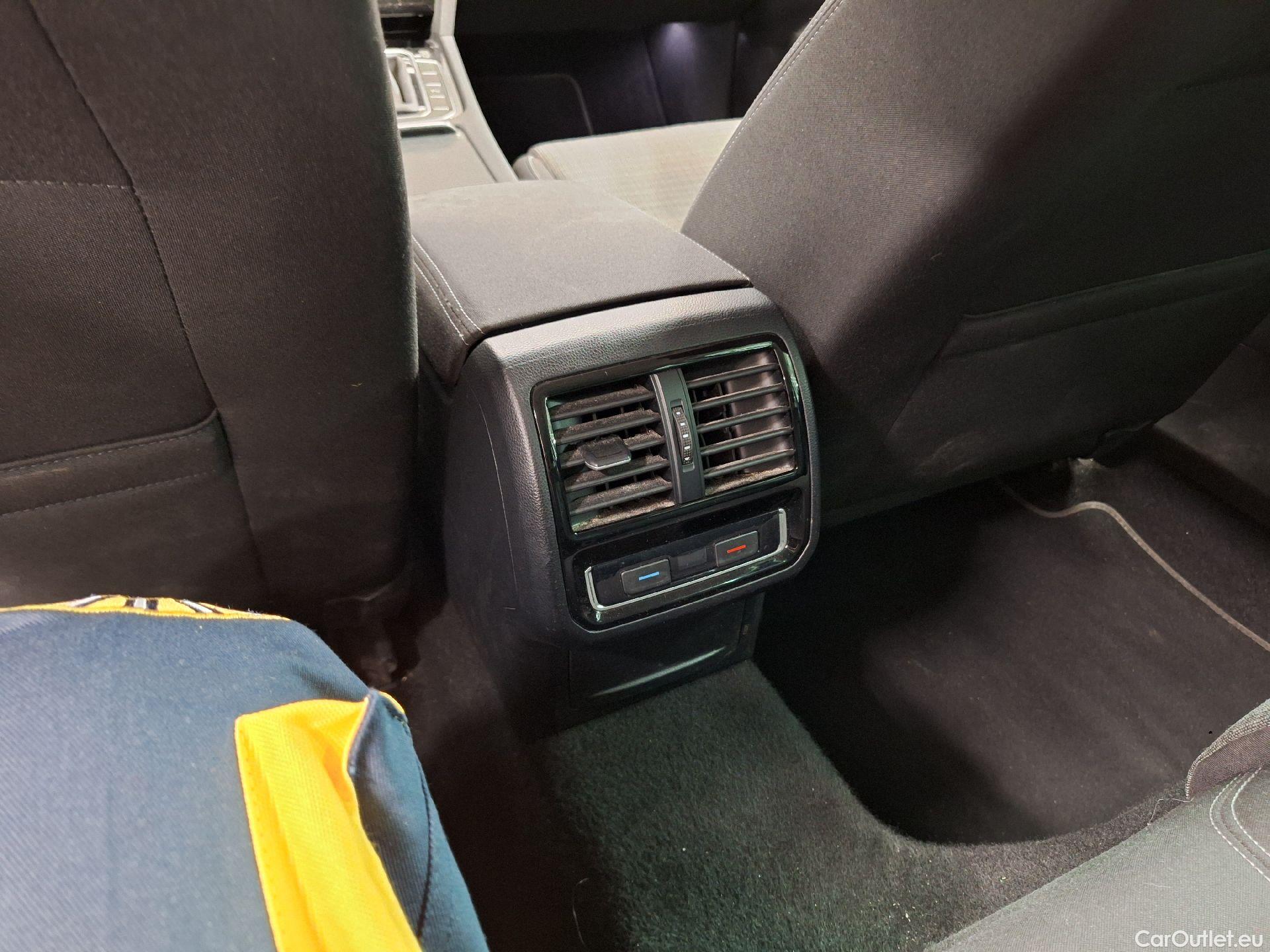 Volkswagen  Passat VW,  Variant FL'19, Volkswagen  Variant 2.0 TDI 90kW DSG Style B #8