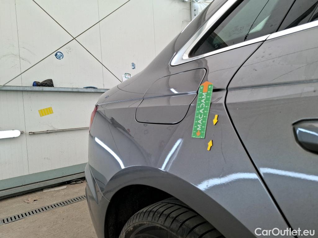  Audi  A4 AUDI  / 2019 / 4P / Berline 40 TFSI ultra 190 Stronic Business Line #3