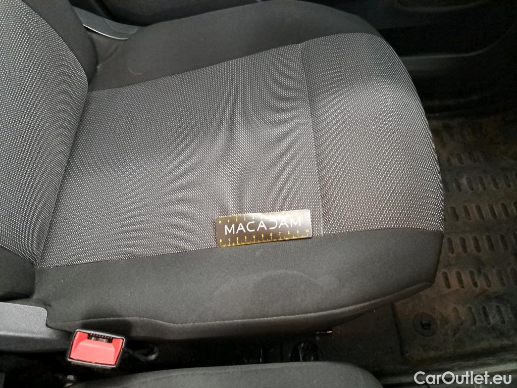 Citroen  Berlingo CITROEN  Van / 2018 / 4P / Fourgonnette Taille M 650kg BlueHDi 100 S&S BVM Club #3