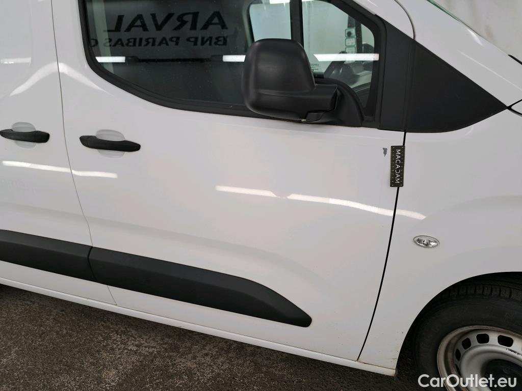  Citroen  Berlingo CITROEN  Van / 2018 / 4P / Fourgonnette Taille M 650kg BlueHDi 100 S&S BVM Club #6