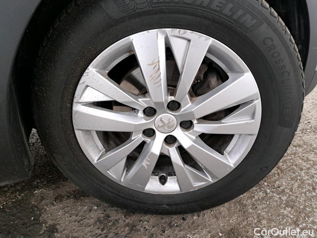  Peugeot  3008  Active Pack 1.5 HDi 130CV BVA8 E6d #25