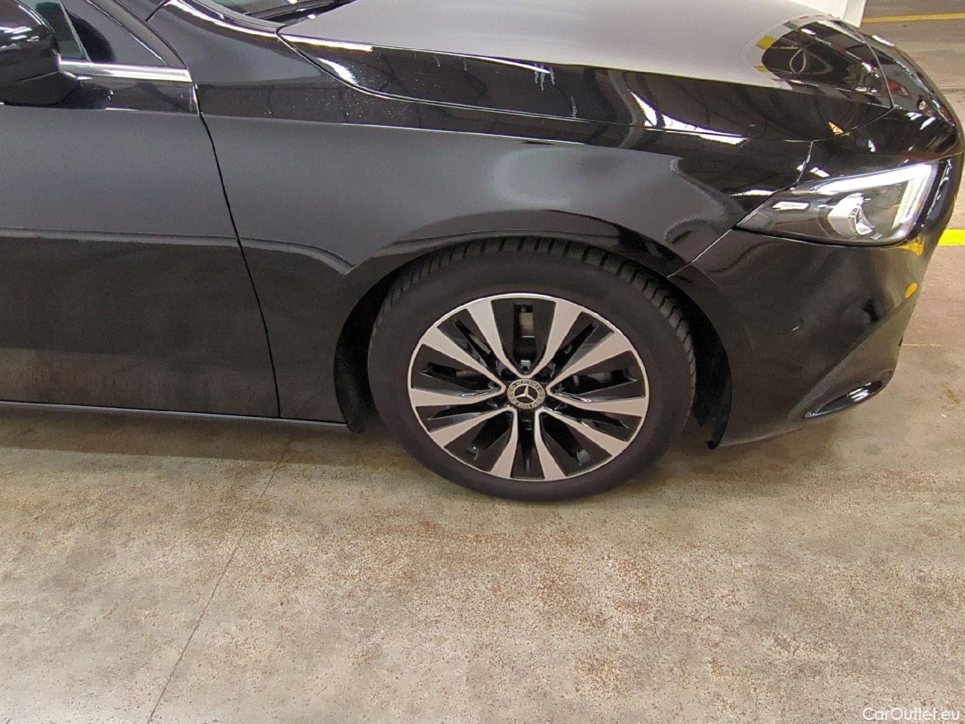  Mercedes  A-Klasse MERCEDES-BENZ Classe A Compact / 2018 / 5P / Berline A 200 d Business Line 8G-DCT #4