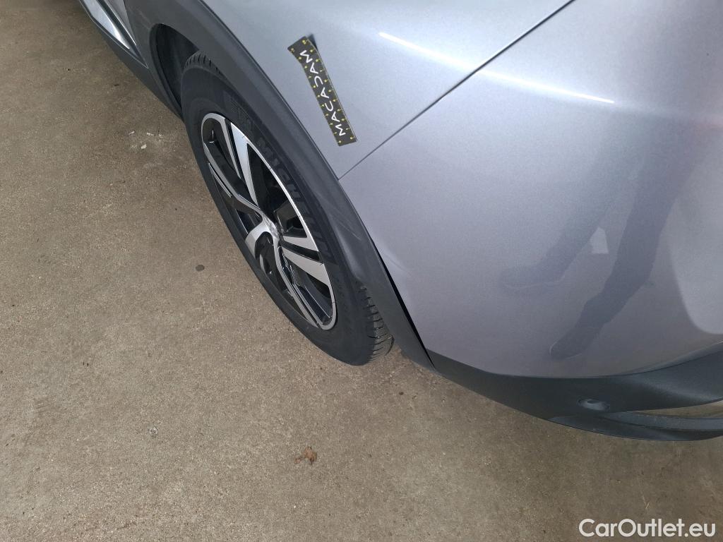  Peugeot  3008 PEUGEOT  / 2020 / 5P / SUV 1.6 HYBRID 225 E-EAT8 GT #35