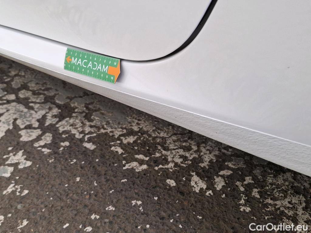  Peugeot  208  Style 1.2 PureTech 75CV BVM5 E6d #8