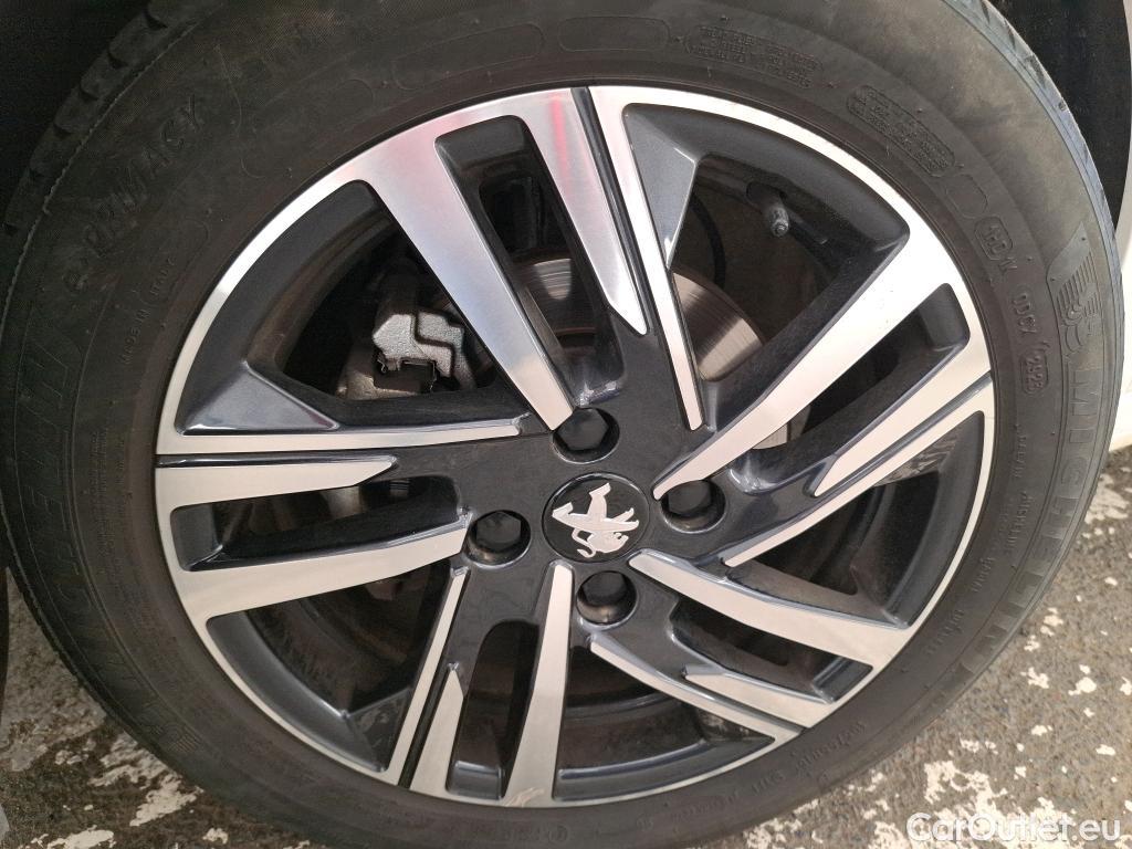  Peugeot  208  Style 1.2 PureTech 75CV BVM5 E6d #20