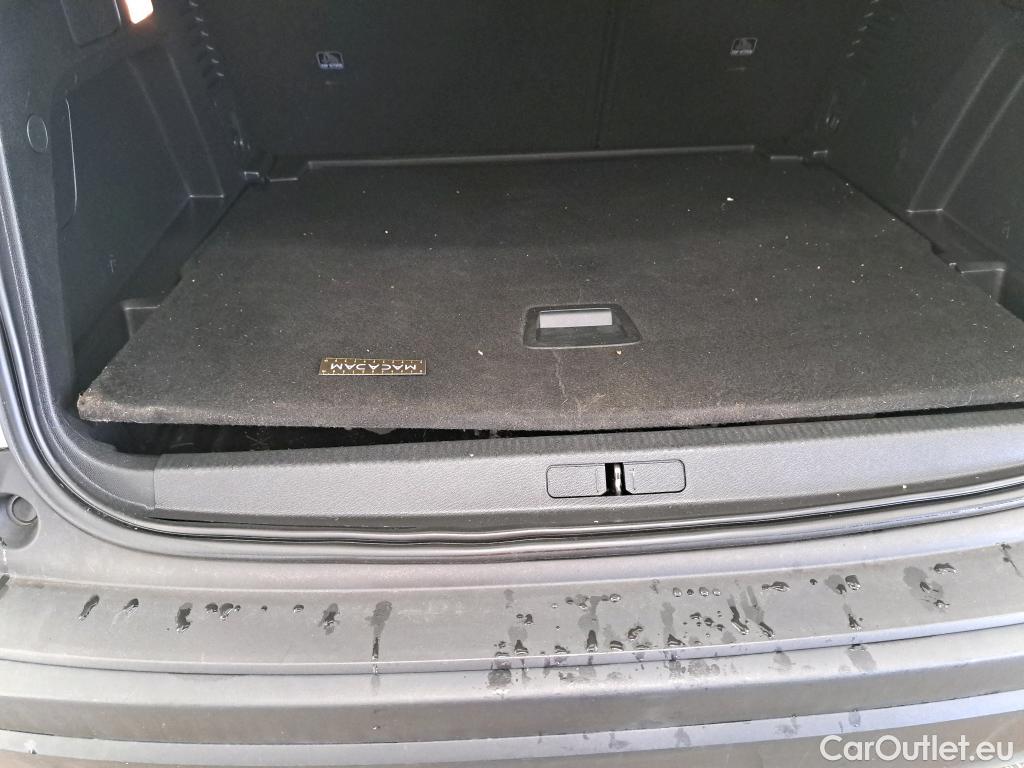 Peugeot  3008  Active Pack 1.5 HDi 130CV BVA8 E6d #19