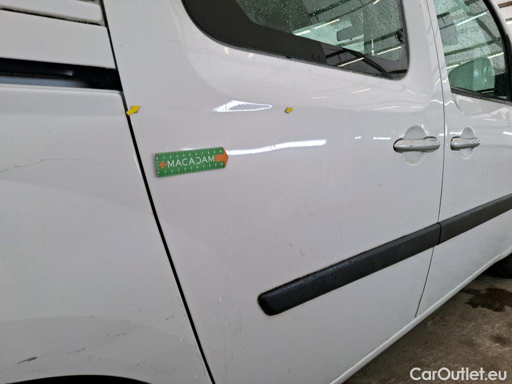  Renault  Kangoo  Zen 1.5 dCi 90CV BVM5 E6 #5