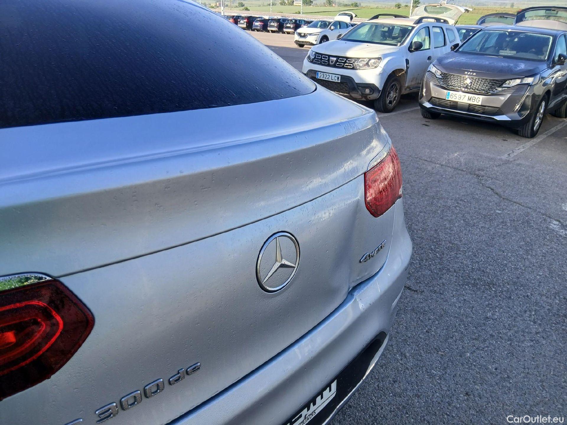  Mercedes  G-Klasee MERCEDES-BENZ GLC Coupé 300 de 4MATIC 306 CV #25
