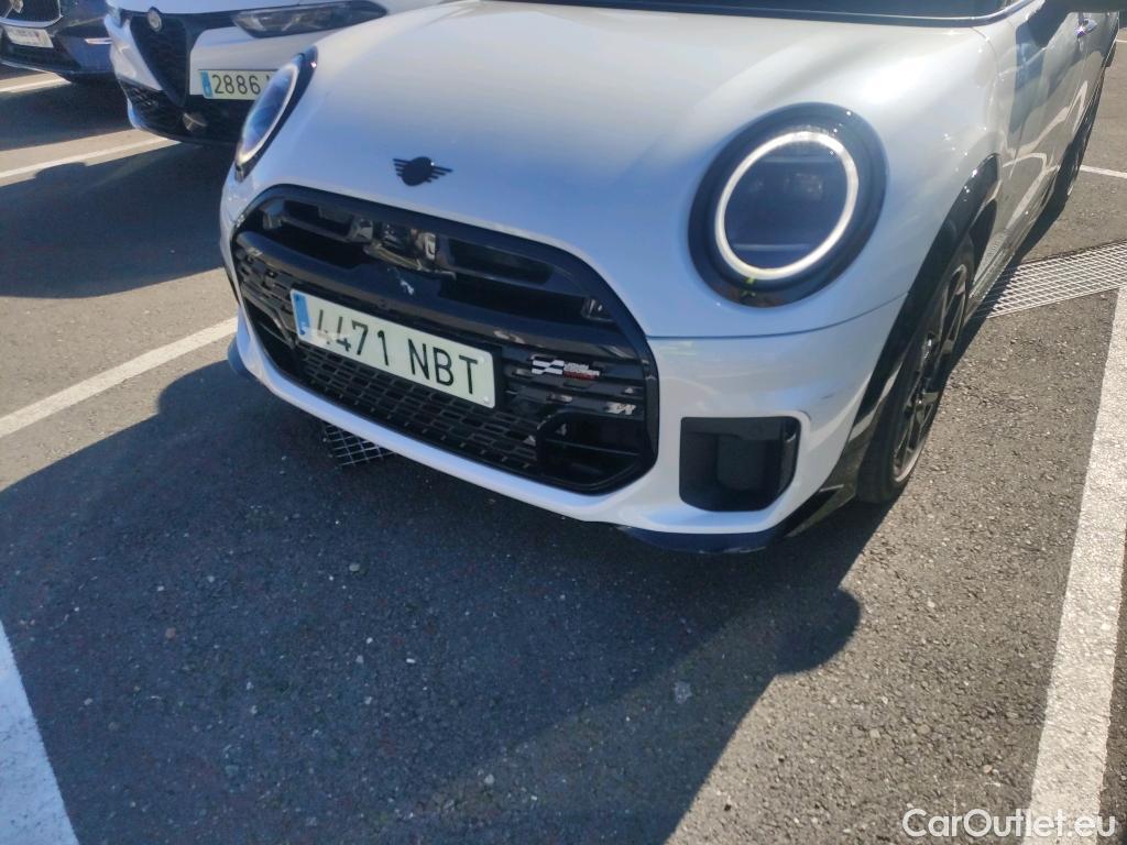  Mini  Cooper MINI  / 2023 / 5P / berlina con portón C #11