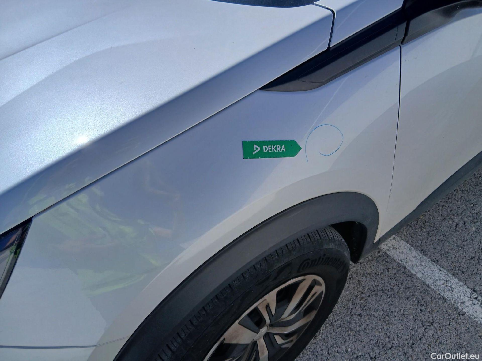  Peugeot  2008 PEUGEOT  / 2019 / 5P / todoterreno Active Pack Puretech 100 S&S 6 Vel. MAN #11