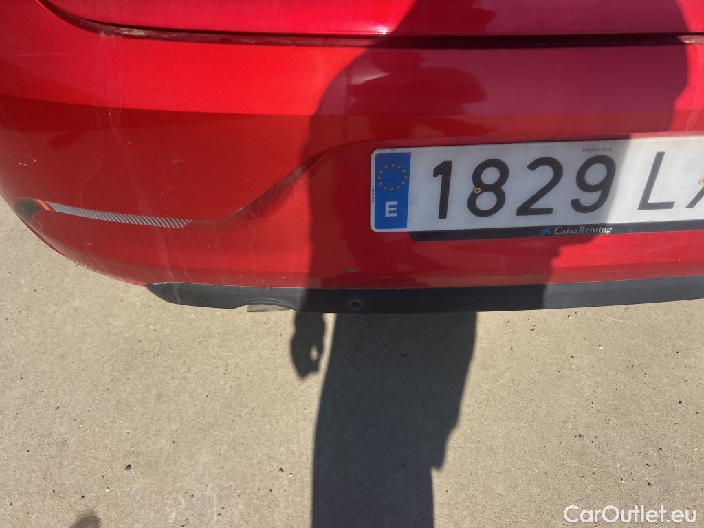  Renault  Clio RENAULT  / 2019 / 5P / berlina con portón Serie limitada Limited TCe 67 kW (91CV)(SL) #20