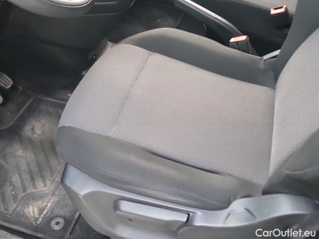  Citroen  Berlingo CITROEN  / 2018 / 4P / combi Talla M BlueHDi 100 LIVE (AC) #13