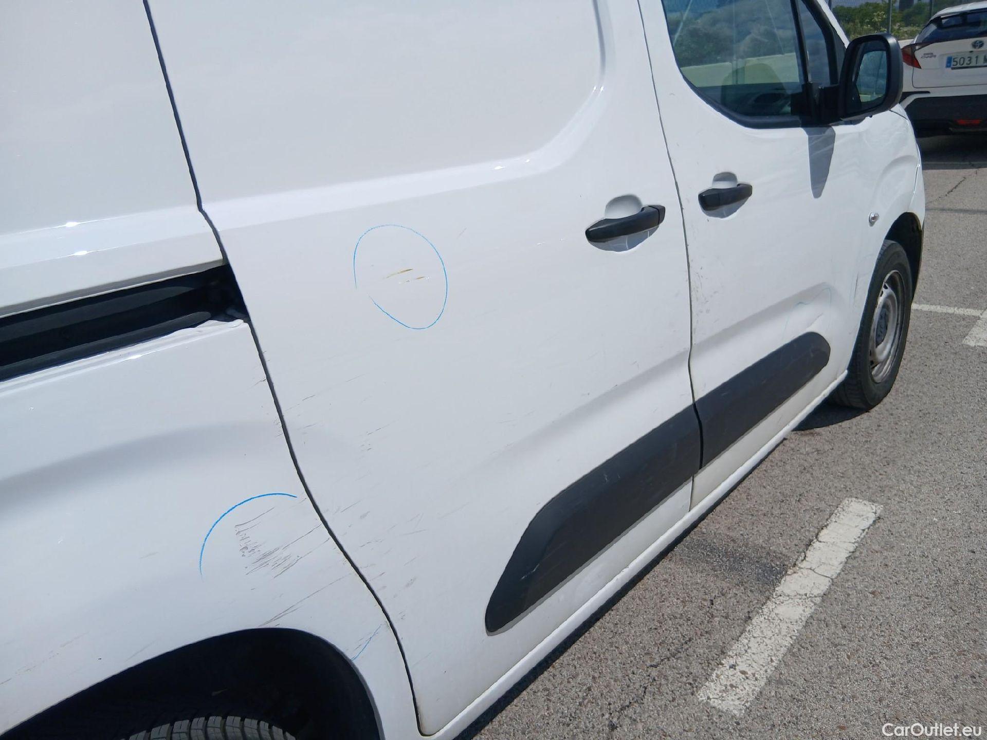  Citroen  Berlingo CITROEN  / 2018 / 3P / furgón derivado de turismo Talla M BlueHDi 100 CONTROL (AC2) #35