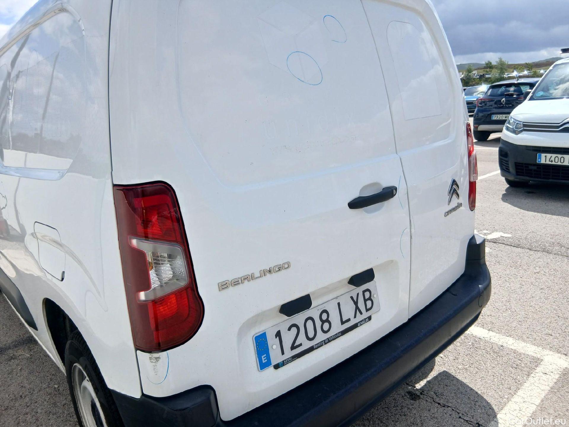  Citroen  Berlingo CITROEN  / 2018 / 3P / furgón derivado de turismo Talla M BlueHDi 100 CONTROL (AC2) #24