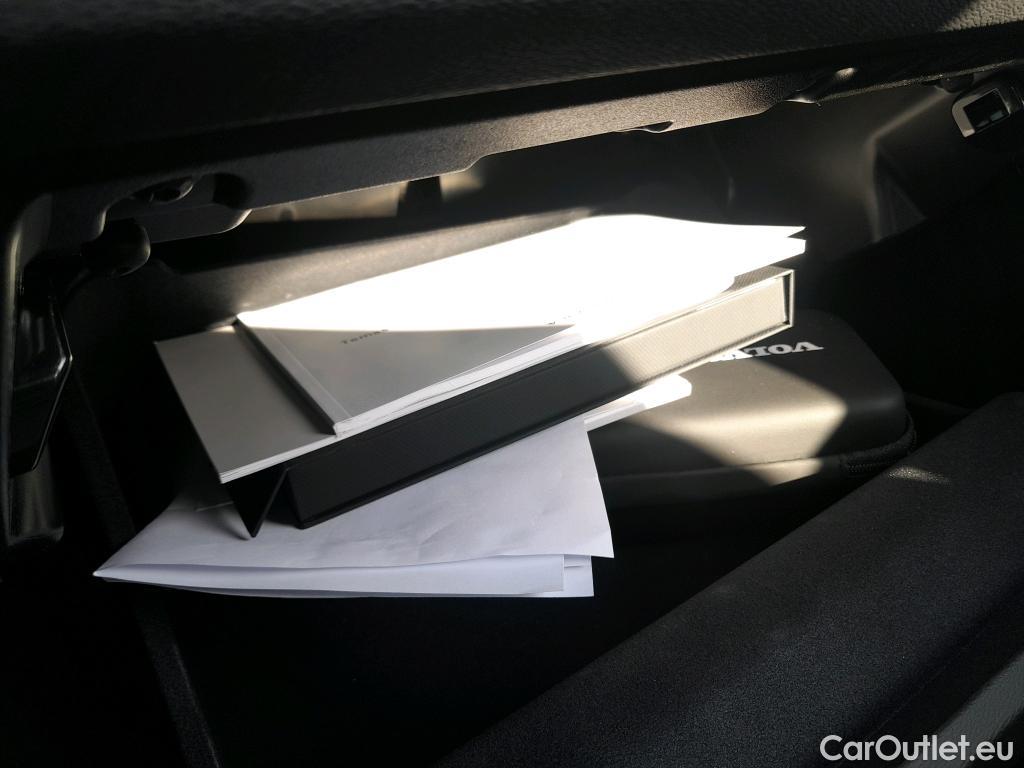  Volvo  XC60 VOLVO  / 2017 / 5P / todoterreno 2.0 B4 D Plus Bright Auto #6