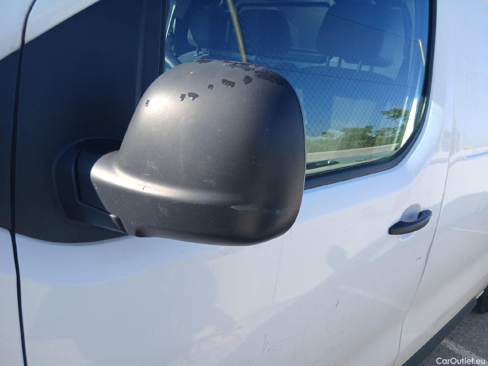  Fiat  Scudo FIAT  / 2021 / 4P / furgón Furgón L2 120cv MT6 Business #27