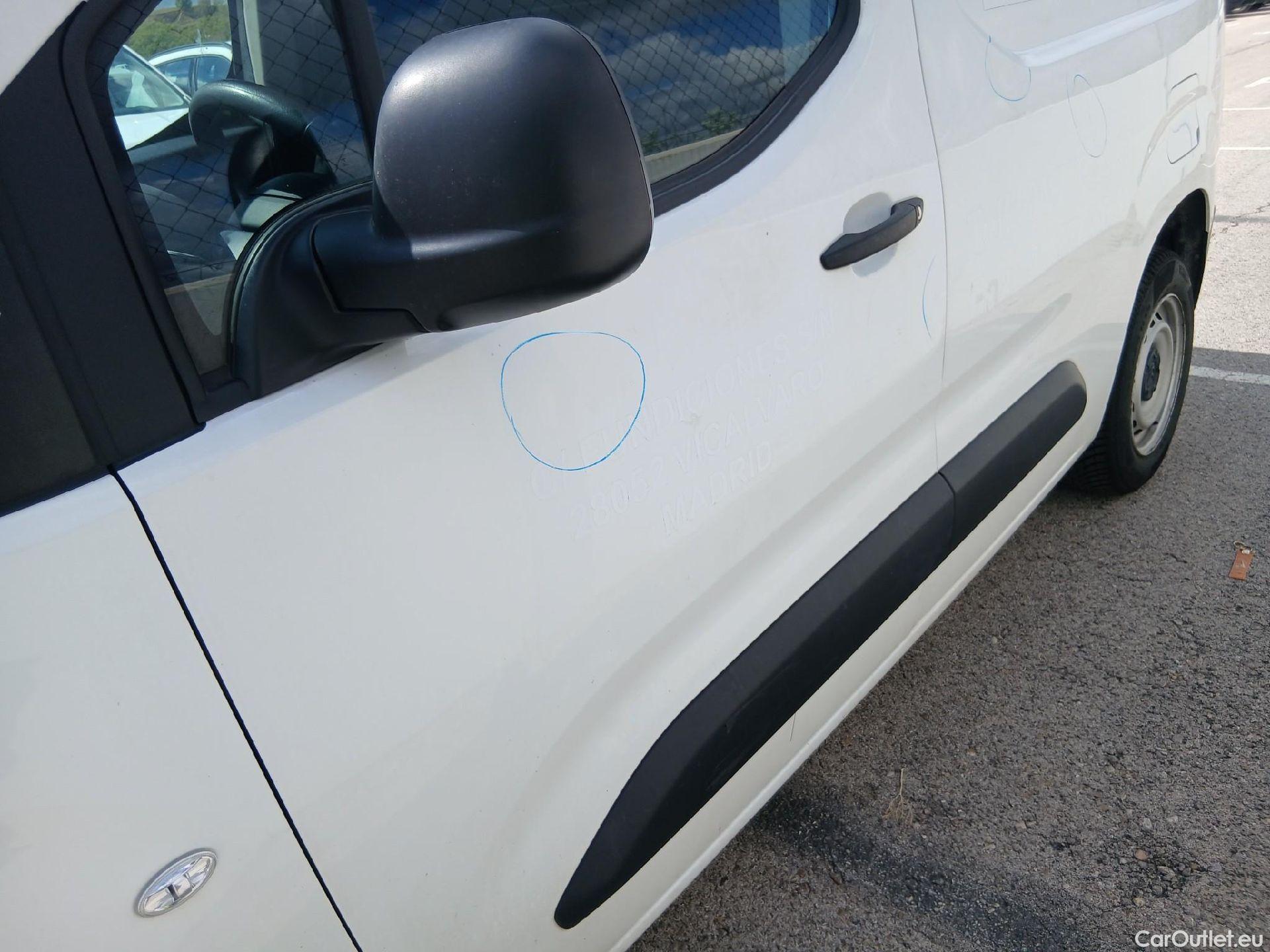  Citroen  Berlingo CITROEN  / 2018 / 3P / furgón derivado de turismo Talla M BlueHDi 100 CONTROL (AC2) #15