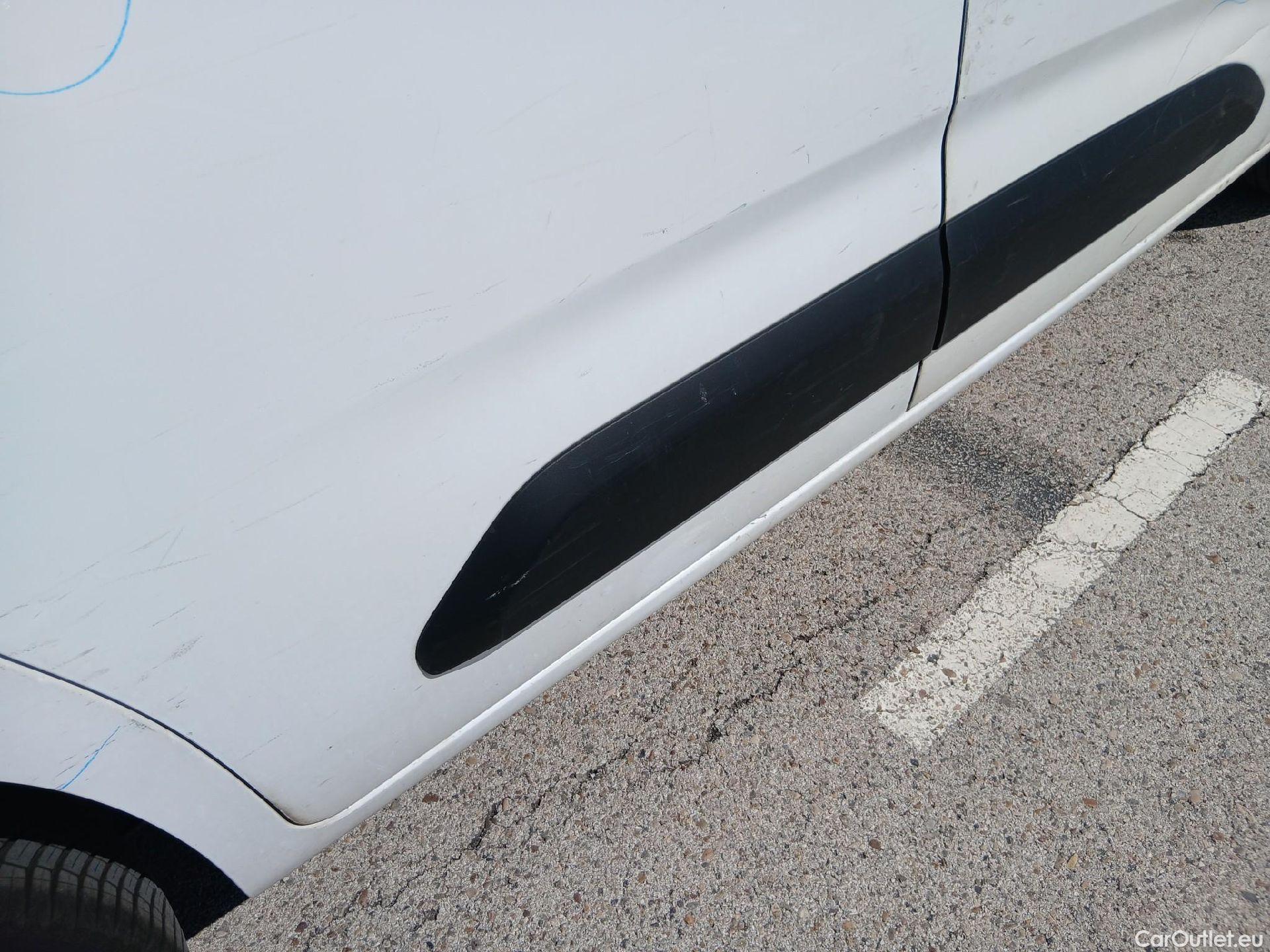  Citroen  Berlingo CITROEN  / 2018 / 3P / furgón derivado de turismo Talla M BlueHDi 100 CONTROL (AC2) #36