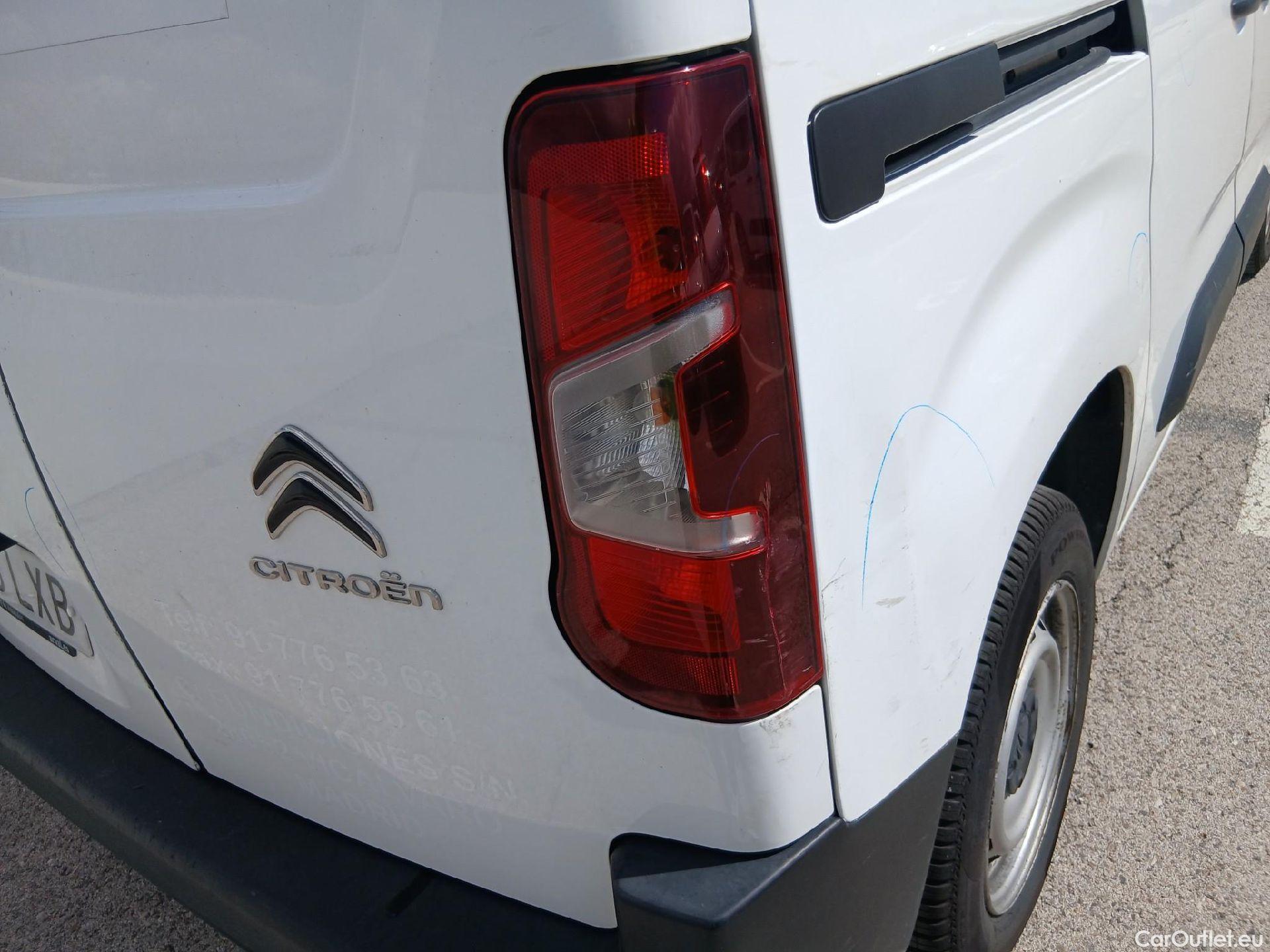  Citroen  Berlingo CITROEN  / 2018 / 3P / furgón derivado de turismo Talla M BlueHDi 100 CONTROL (AC2) #30