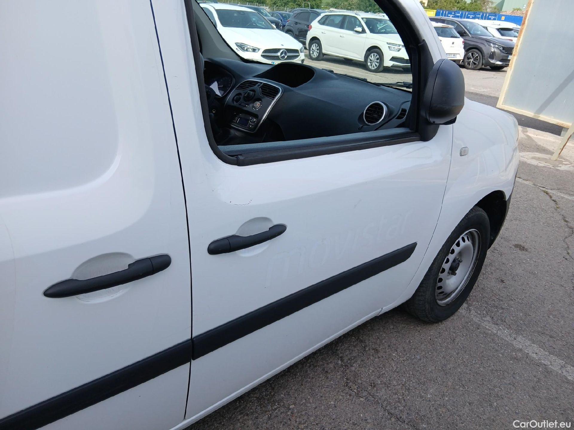  Renault  Kangoo RENAULT  Furgón/2013/3P/furgón derivado de turismo Profesional dCi 55 kW (75 CV) #31