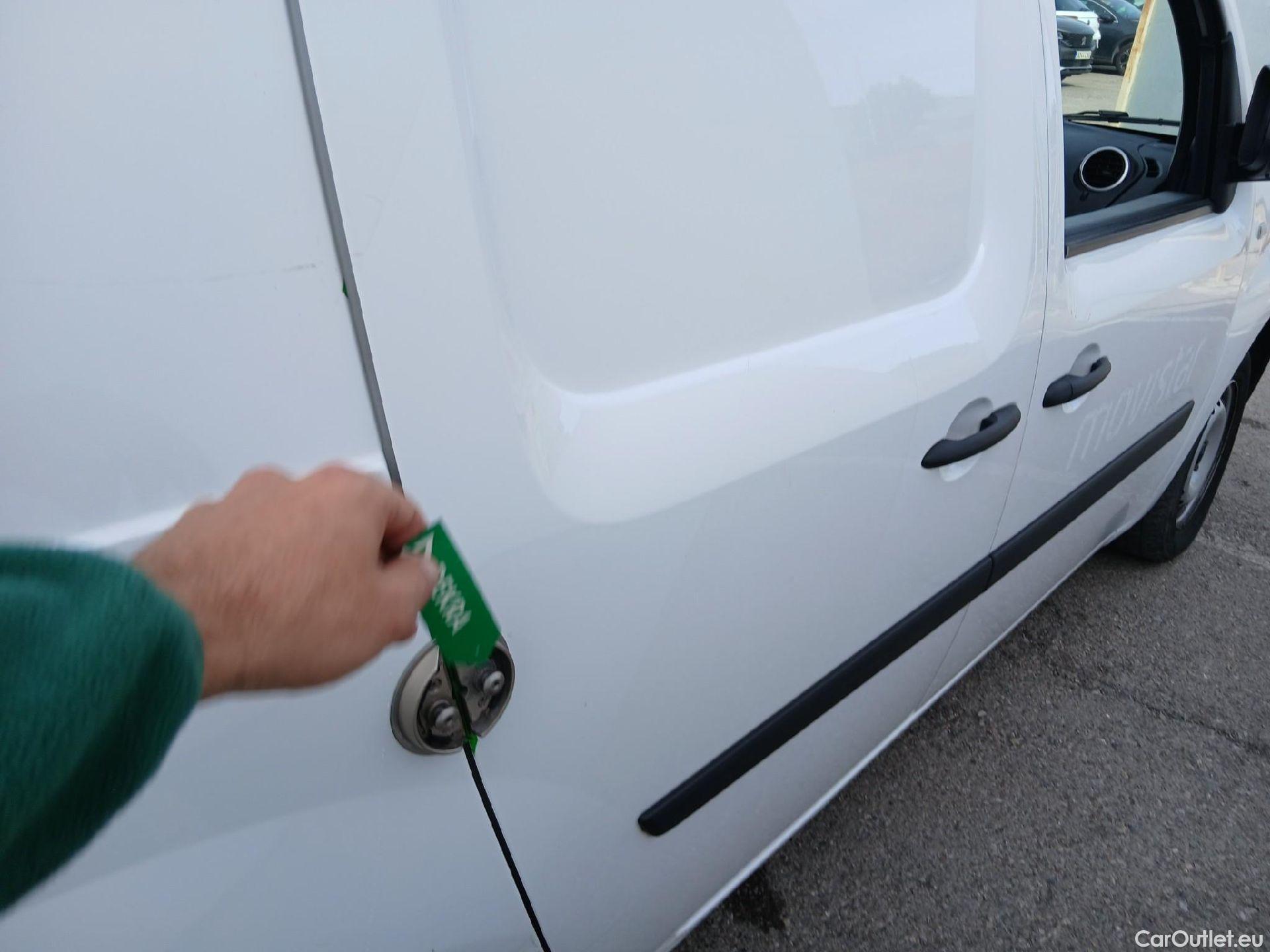  Renault  Kangoo RENAULT  Furgón/2013/3P/furgón derivado de turismo Profesional dCi 55 kW (75 CV) #28