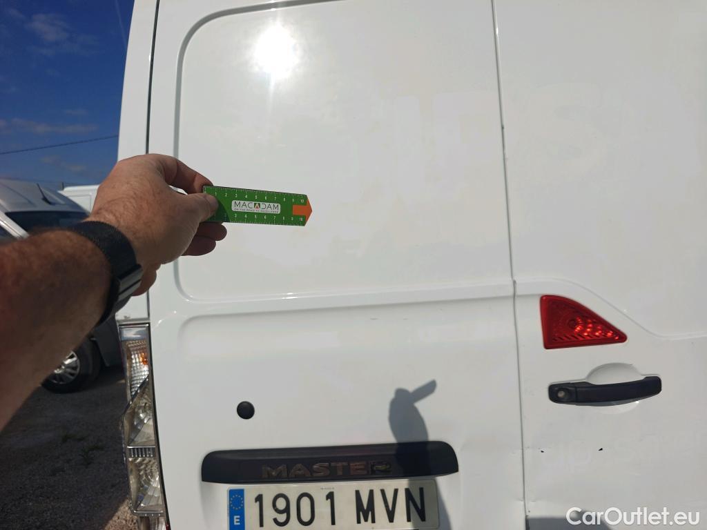  Renault  Master RENAULT  / 2019 / 4P / furgón Furgón T L2H2 3300 Bl dCi 99kW (135CV) #13